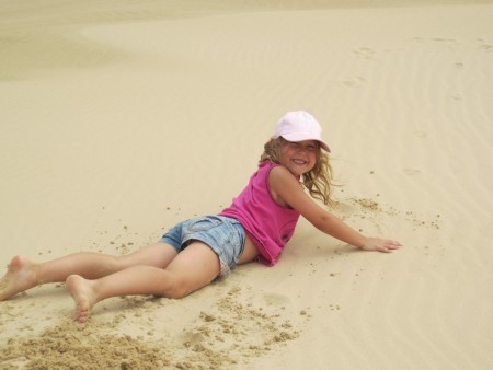 Varför betala 500 kr för sandboarding när det går lika bra ändå? 